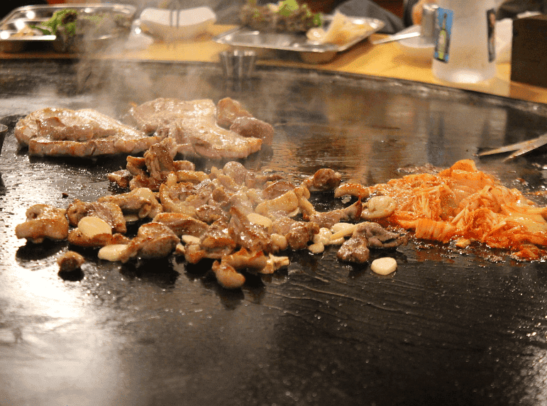 아이맛이야장작철판구이 본점