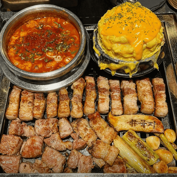 홍대 삼겹살 맛집 육지